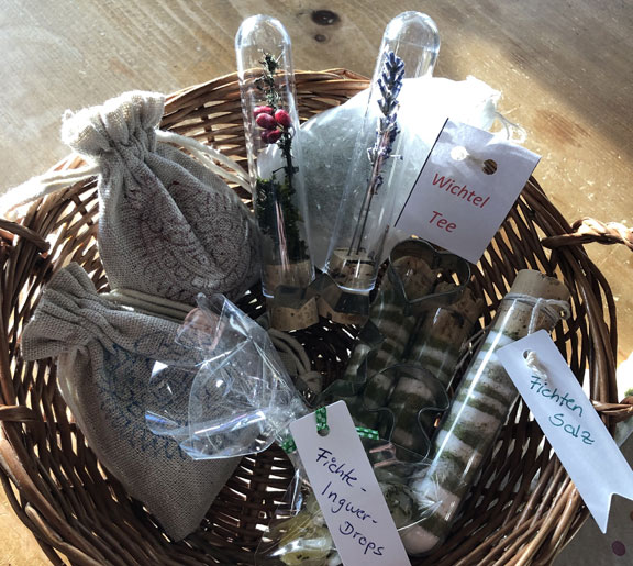 Kräuterprogramm 2025 - kräuterige Adventsgeschenke
